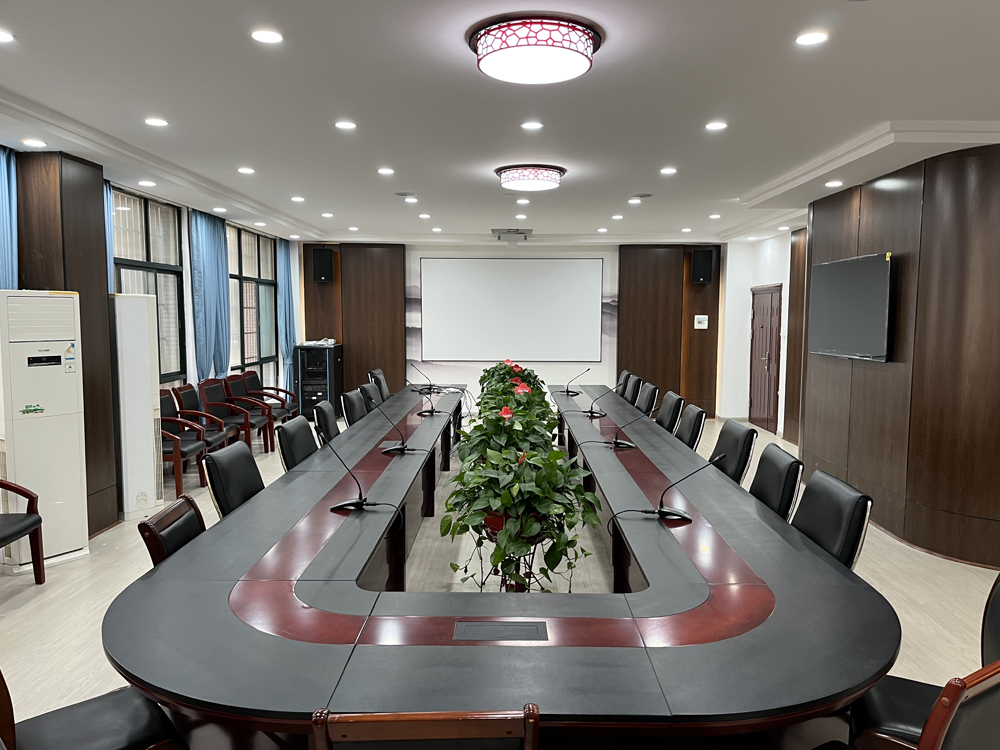 中南大学外国语学院会议室(图1)